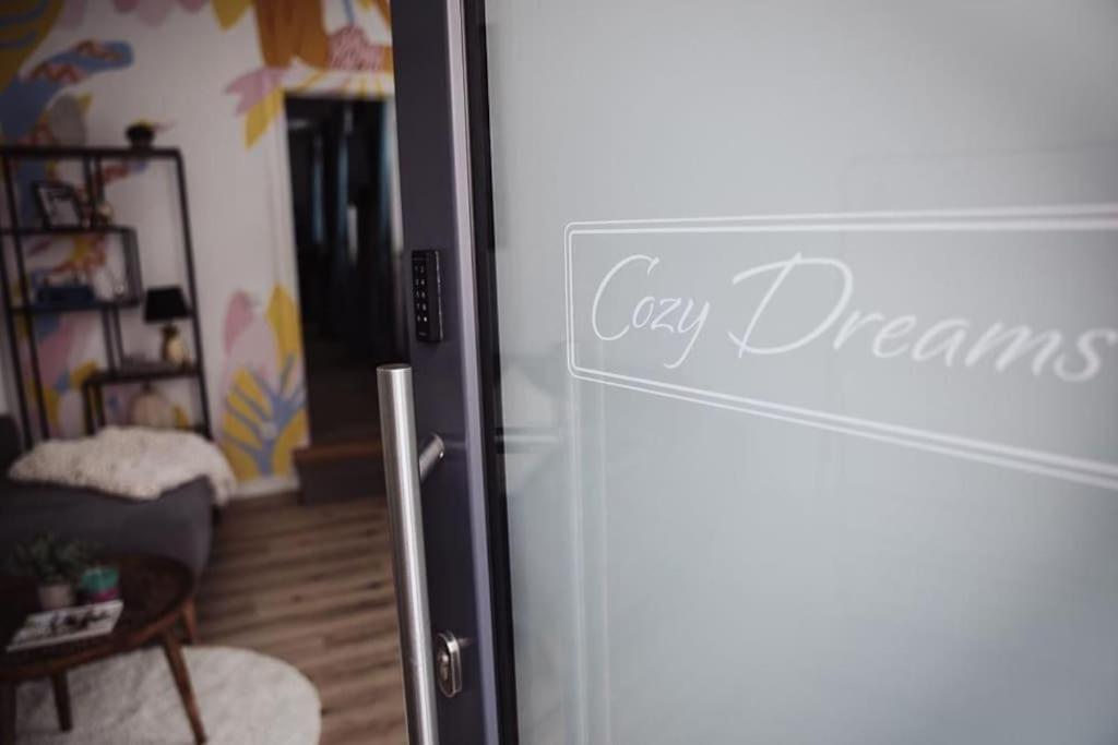 Cozy Dreams: Deluxe 2-Zimmer-Apartment -Kueche Núremberg Exterior foto